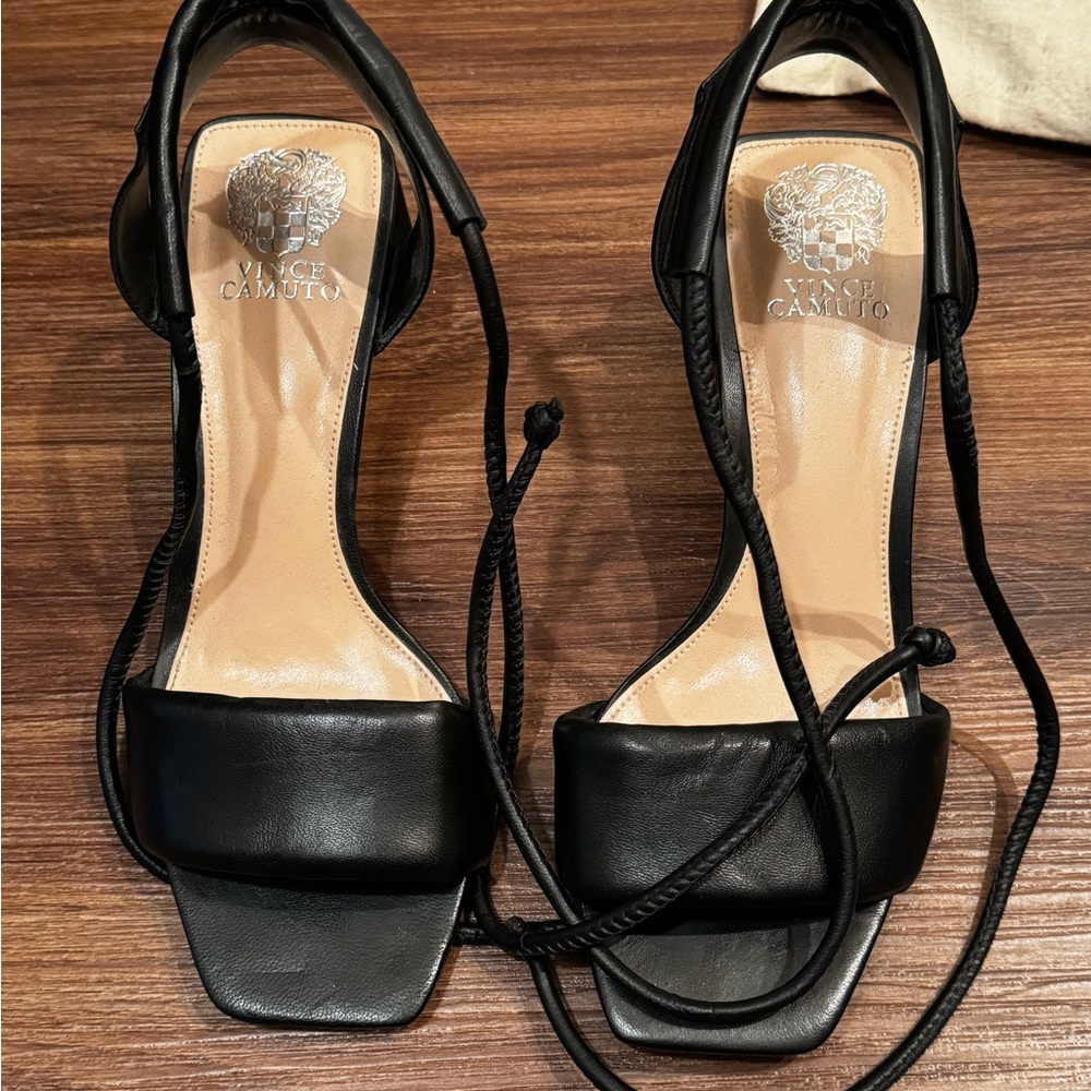 Vince Camuto Vernisa Strappy Sandal (9W)